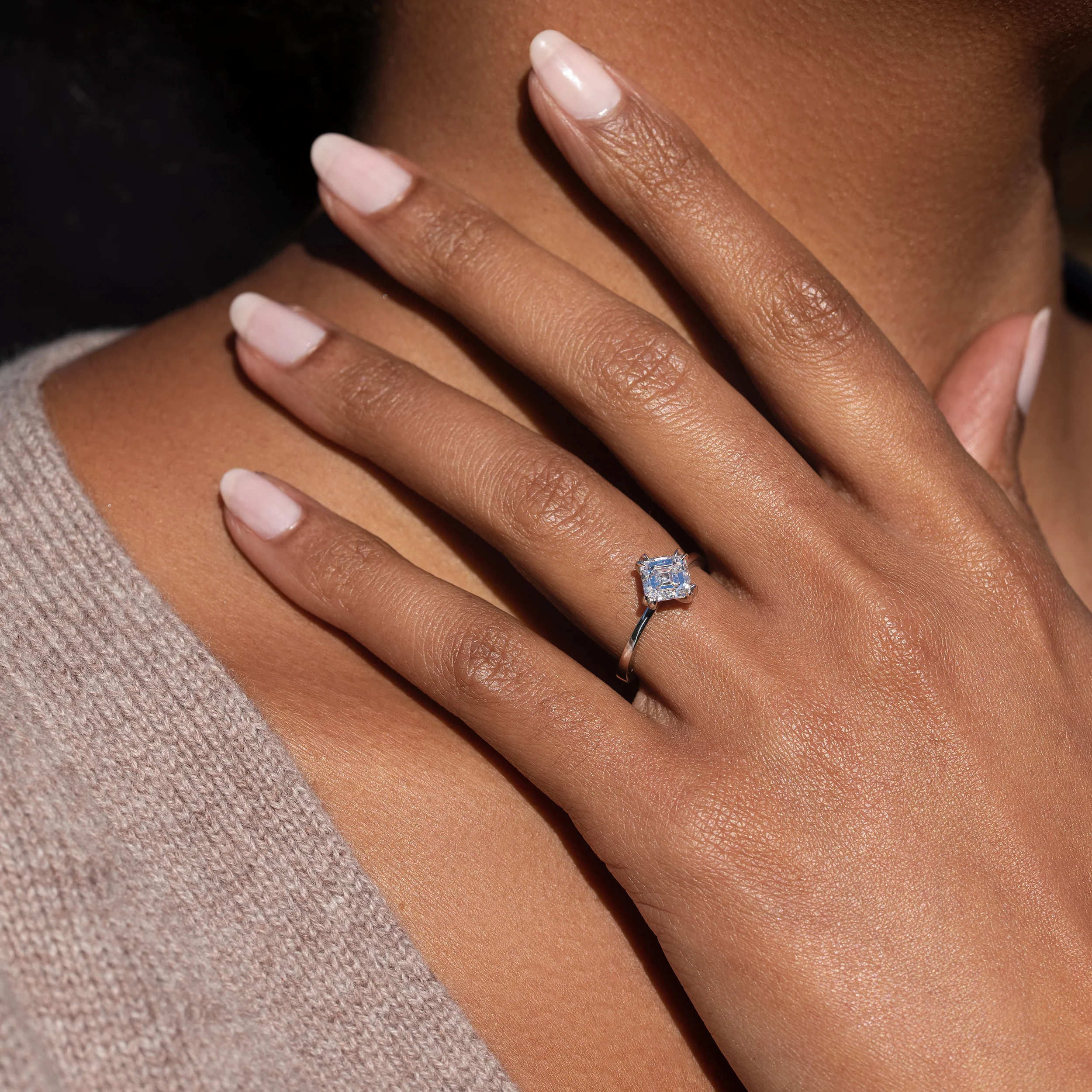 Ash / Asscher Cut Diamond Ring - Image 5