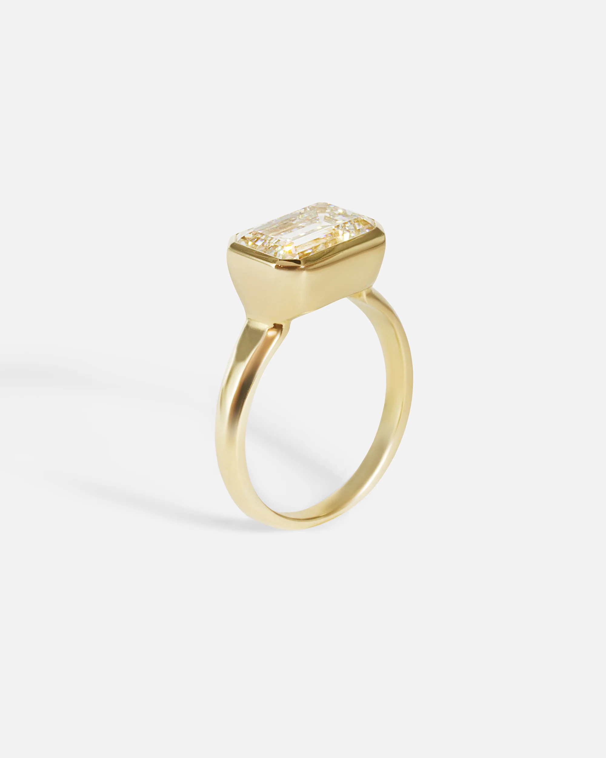 Fractal / Emerald Cut Diamond Ring - Image 3