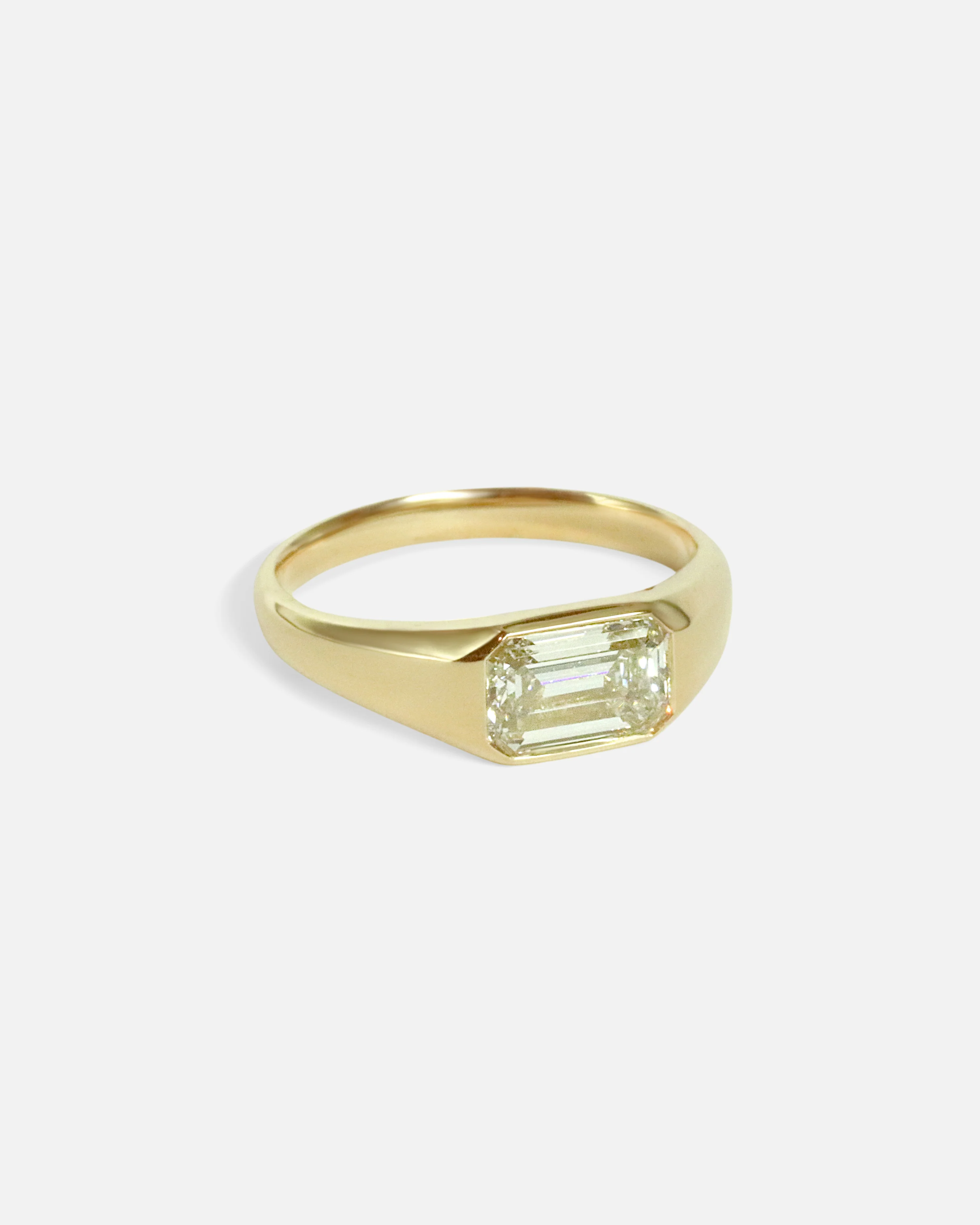 Hideo / Radiant Cut Diamond Ring - Image 2