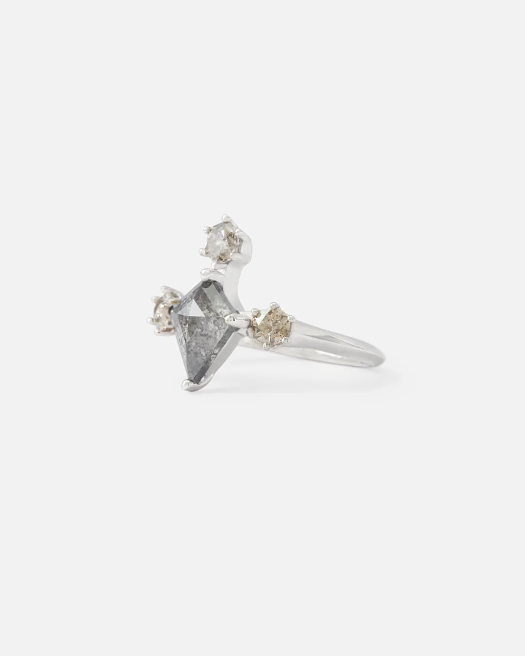 Kyte / Salt + Pepper Diamond Ring - Image 3