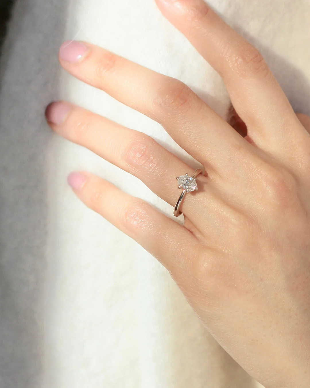 Lara / Oval White Diamond Ring - Image 3