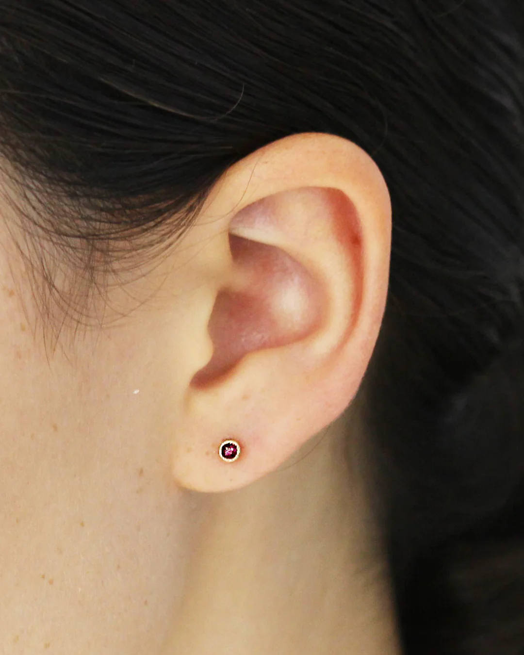Melee Ball / Ruby Studs - Image 2