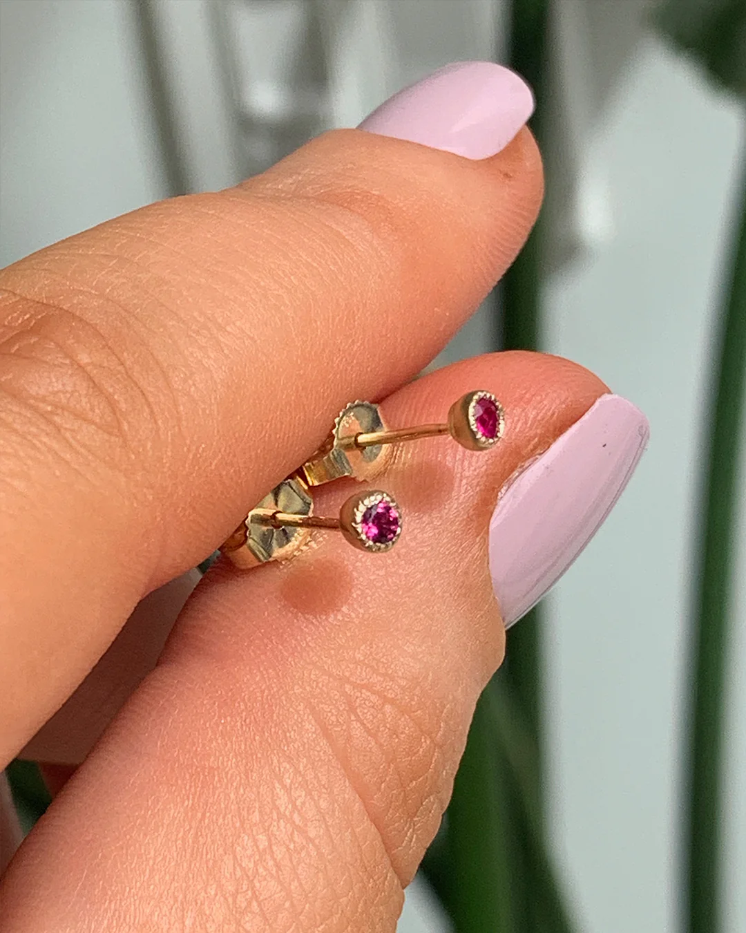 Melee Ball / Ruby Studs - Image 3