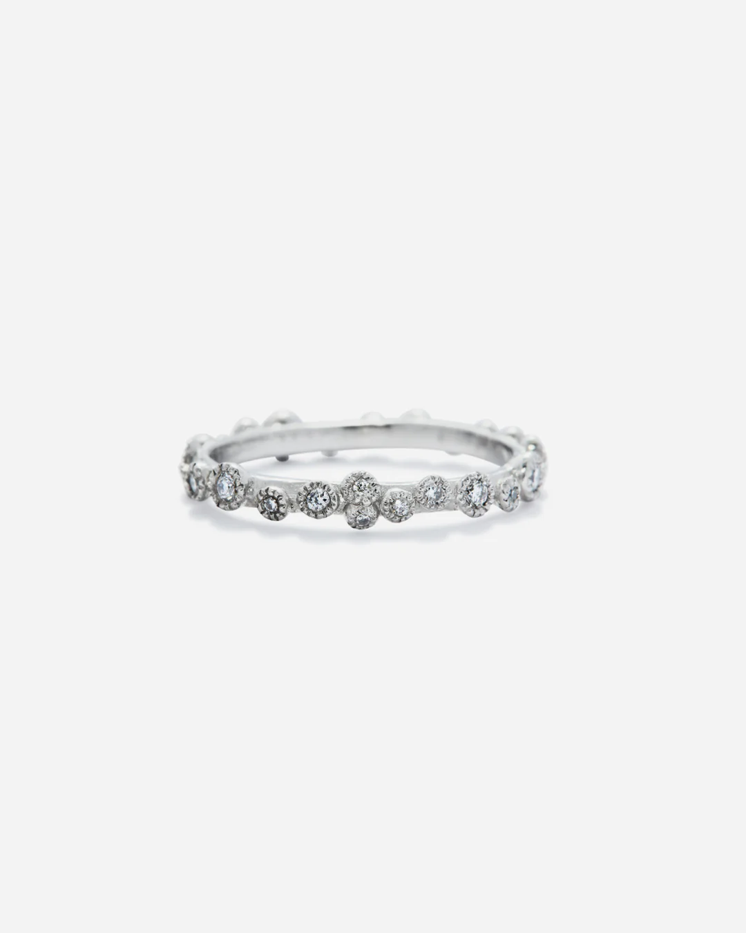 Melee 31 / White Diamond Ring