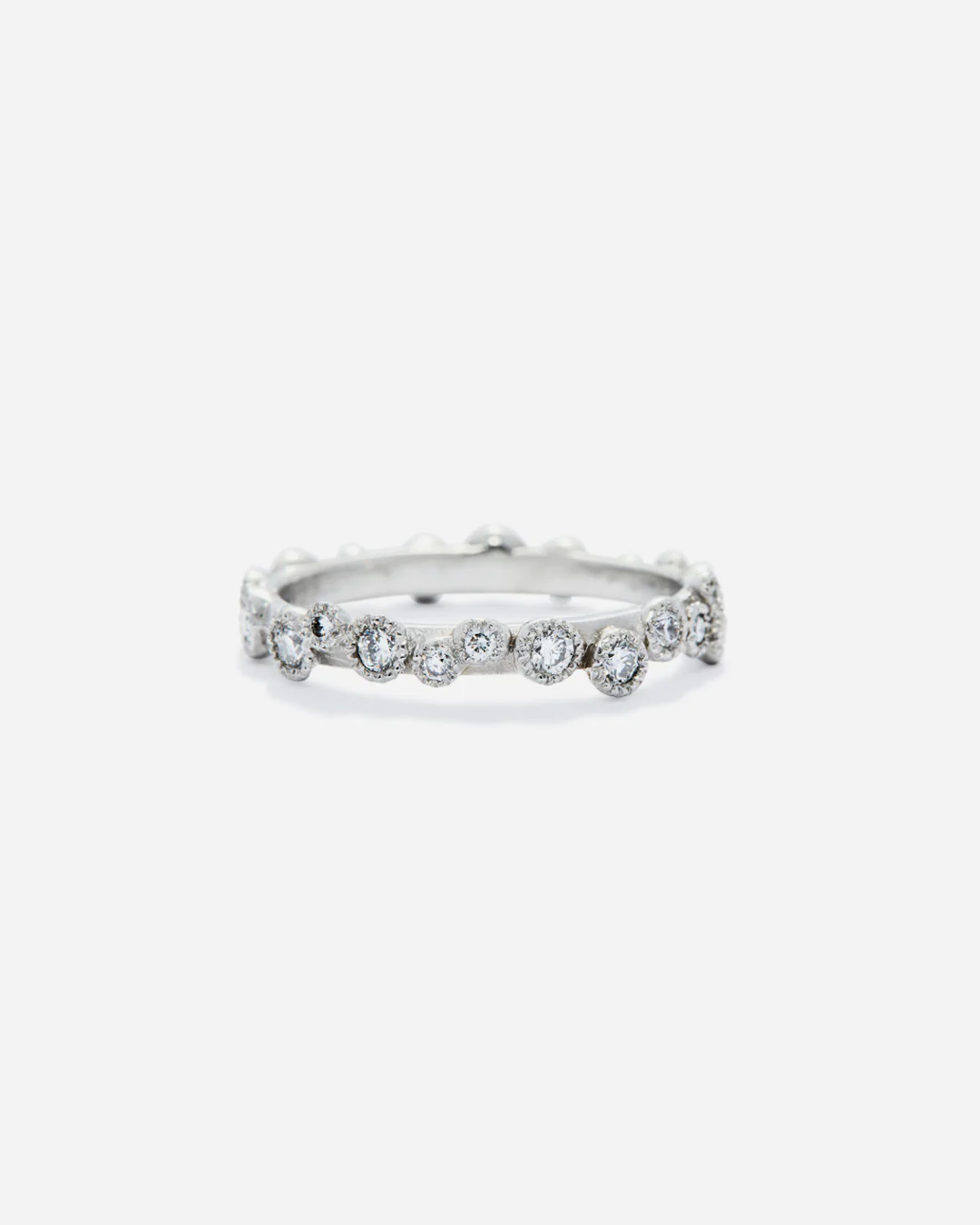 Melee 30 / White Diamond Ring