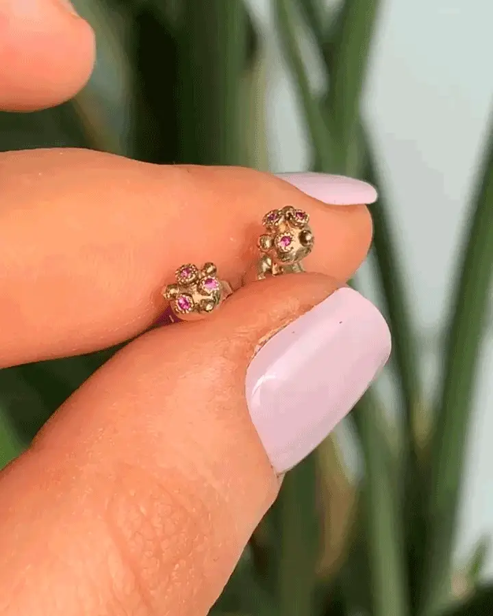 Melee 34A / Ruby Studs - Image 4