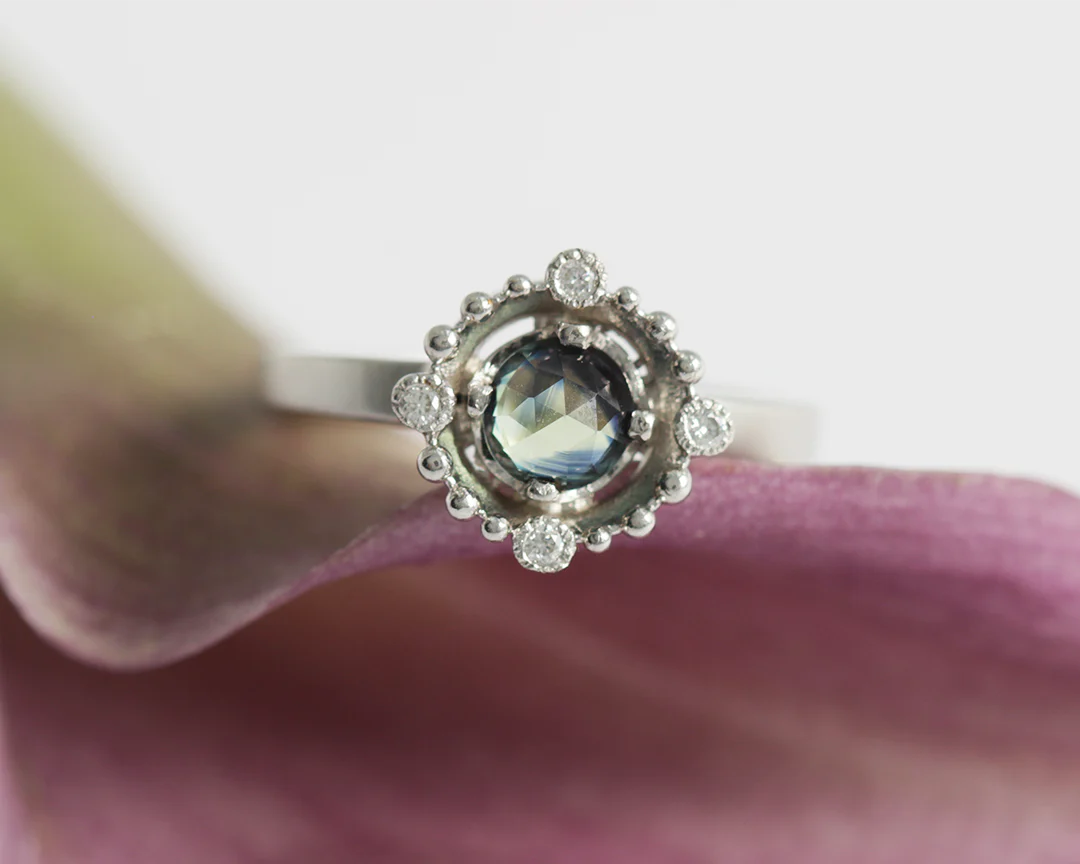 Melee Halo / E11 Bi-Color Sapphire Ring - Image 2