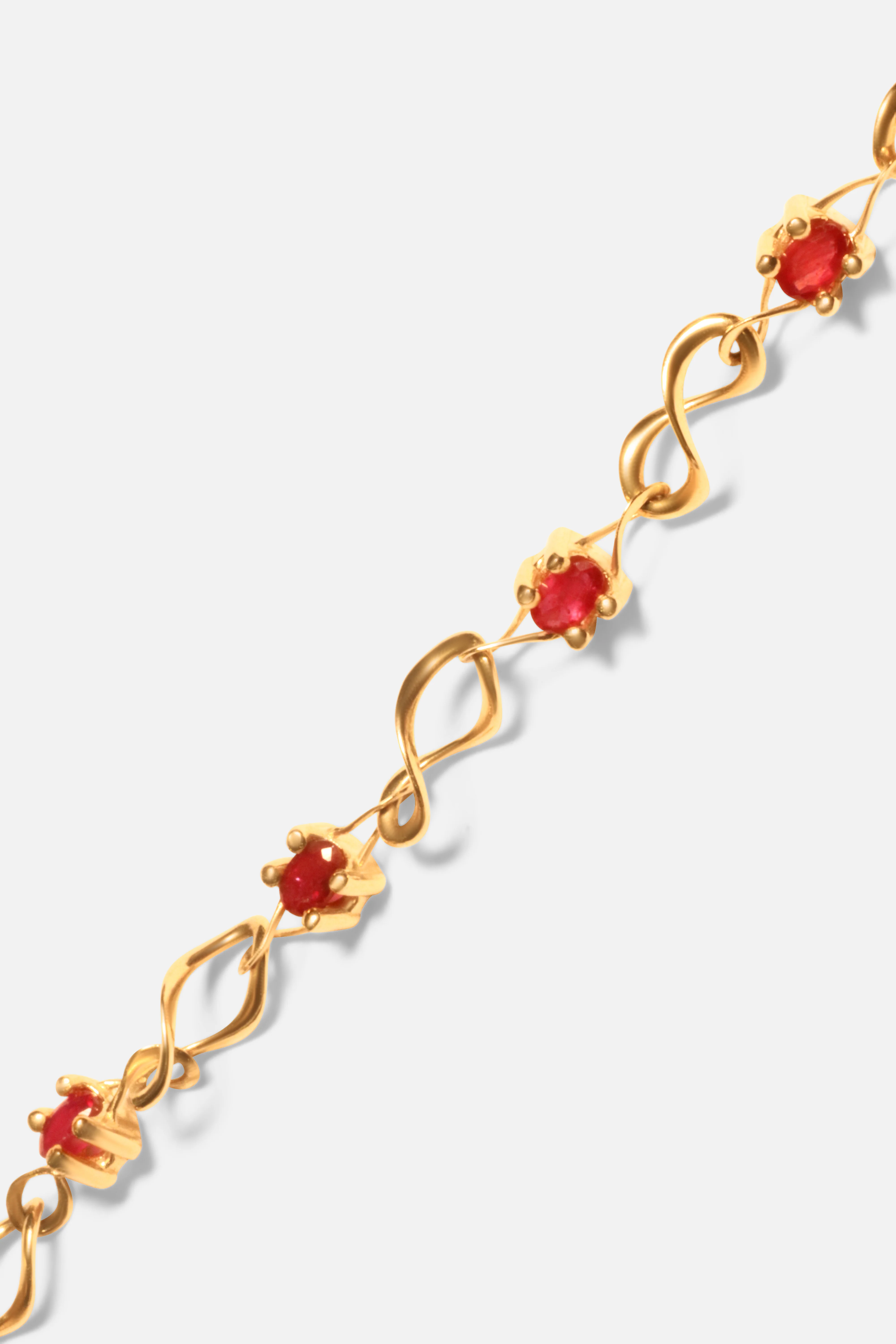 Nucleus Intermittendi Bracelet / Ruby - Image 3