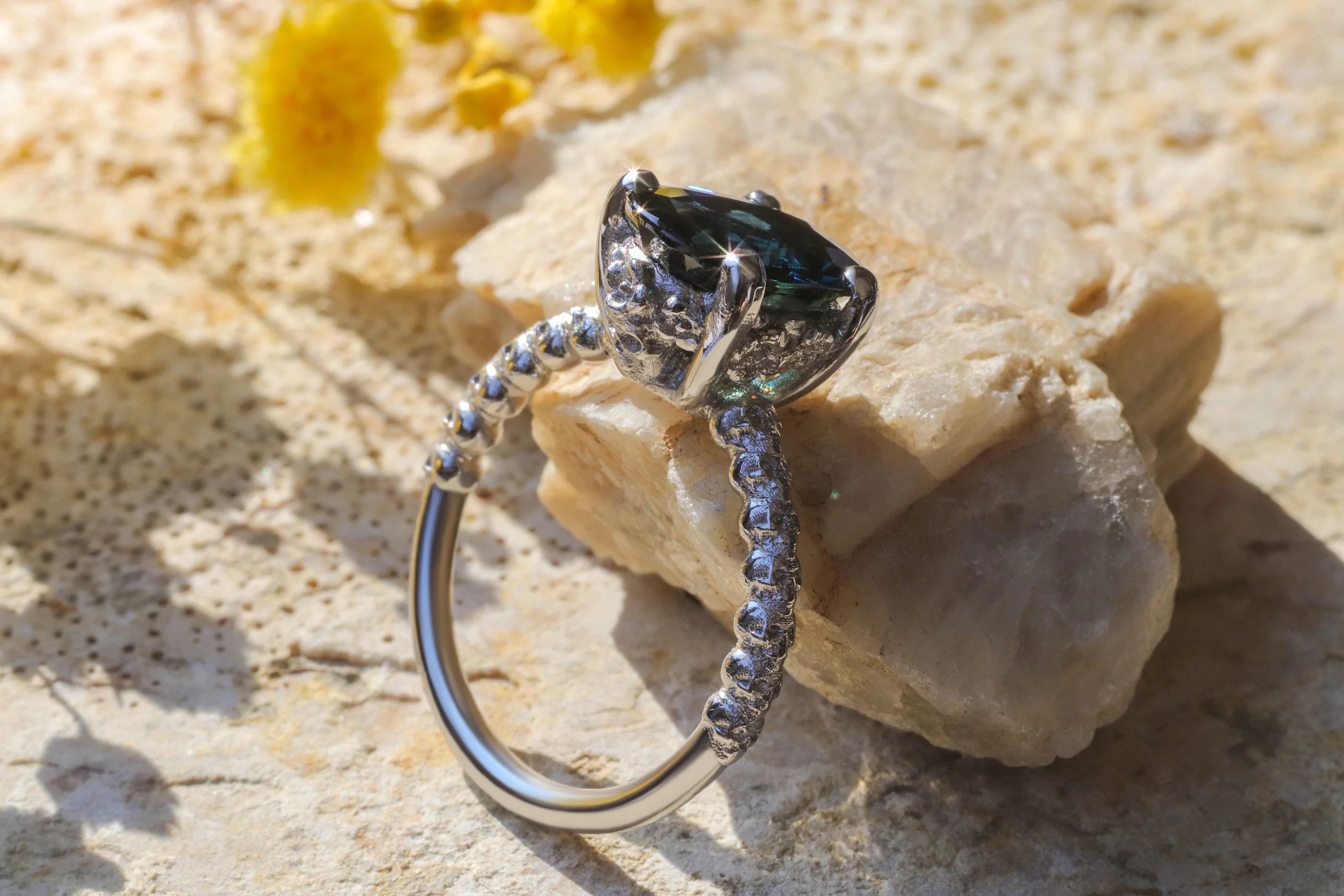 Oval Sapphire / Ring - Image 7