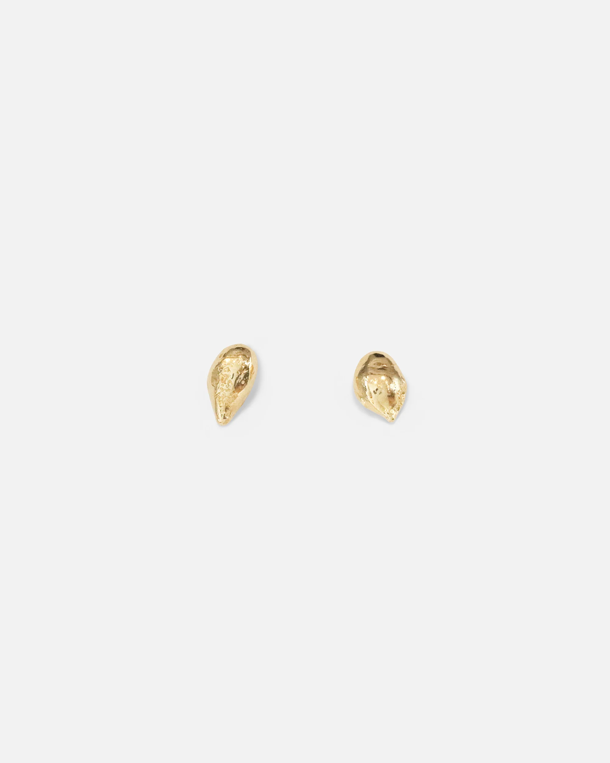 Pyrus Studs