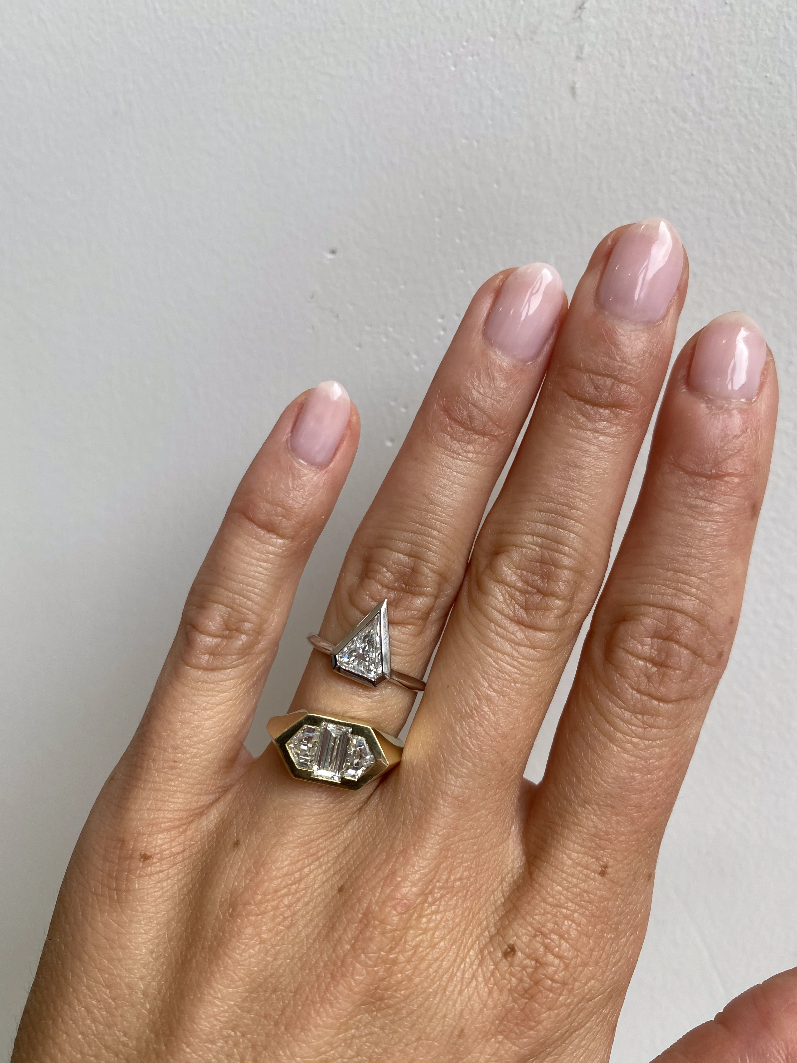 Shield Diamond / Ring - Image 3