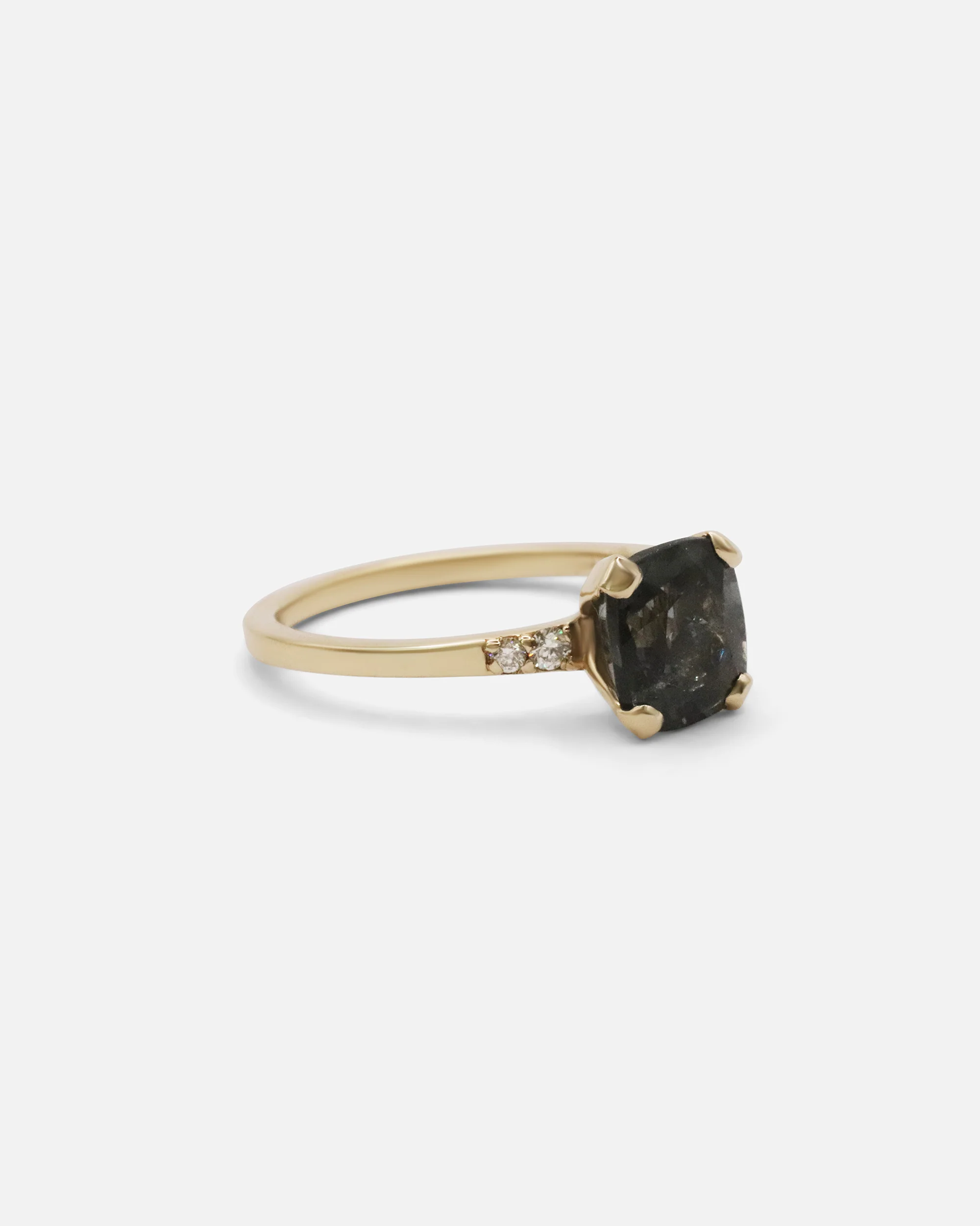 Spinel and Diamond Ring - Image 2
