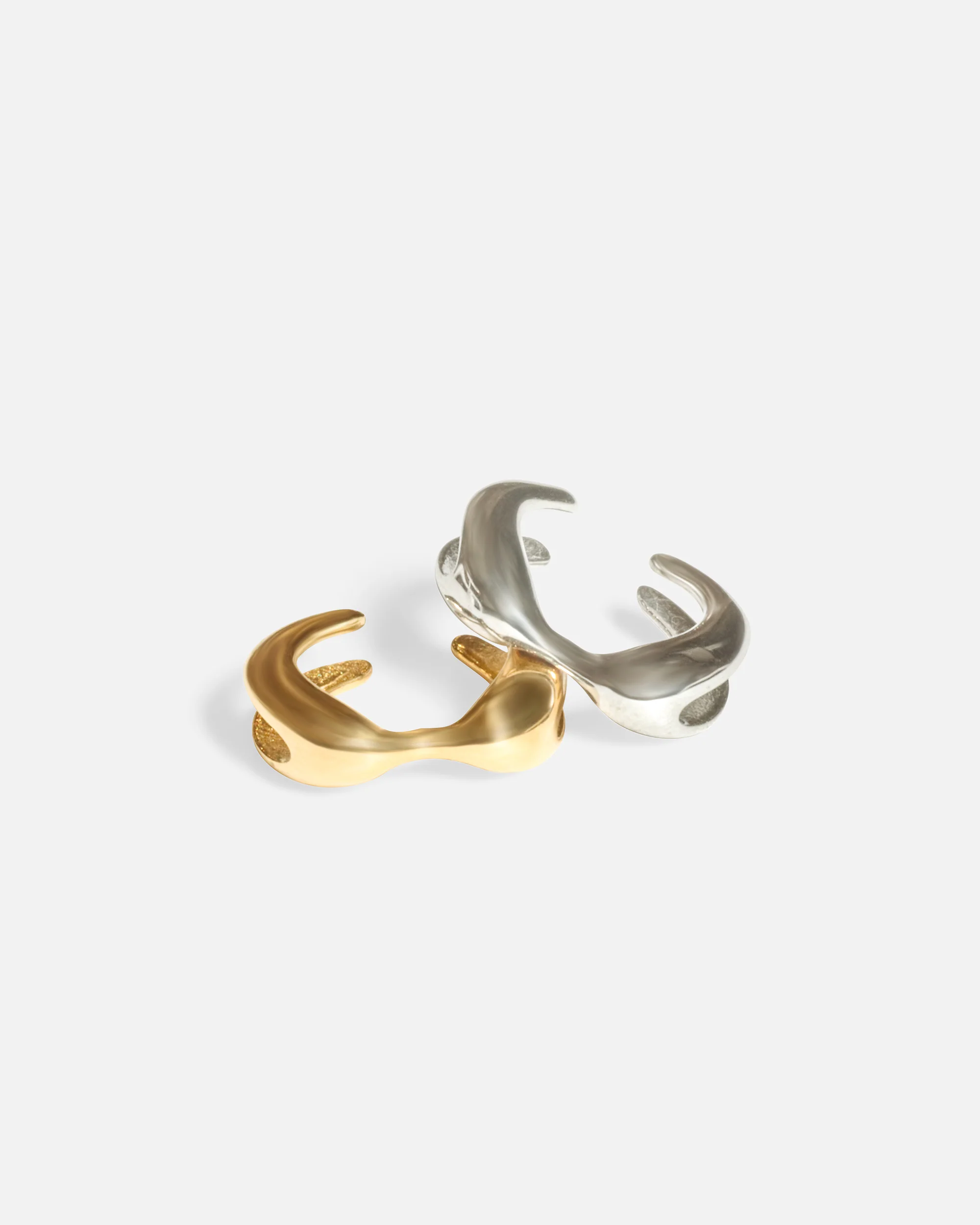 X Earcuff / in Yellow Gold - Image 3